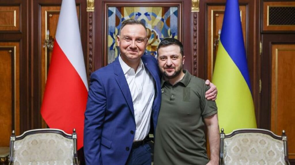 Kiadja Kijevnek a hadköteles ukrán férfiakat Lengyelország